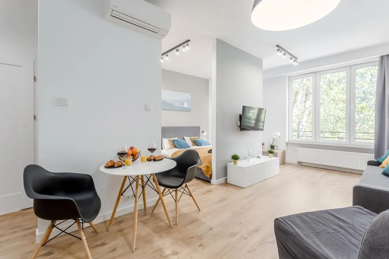 Warsaw City Expo Center Apartments contacts
